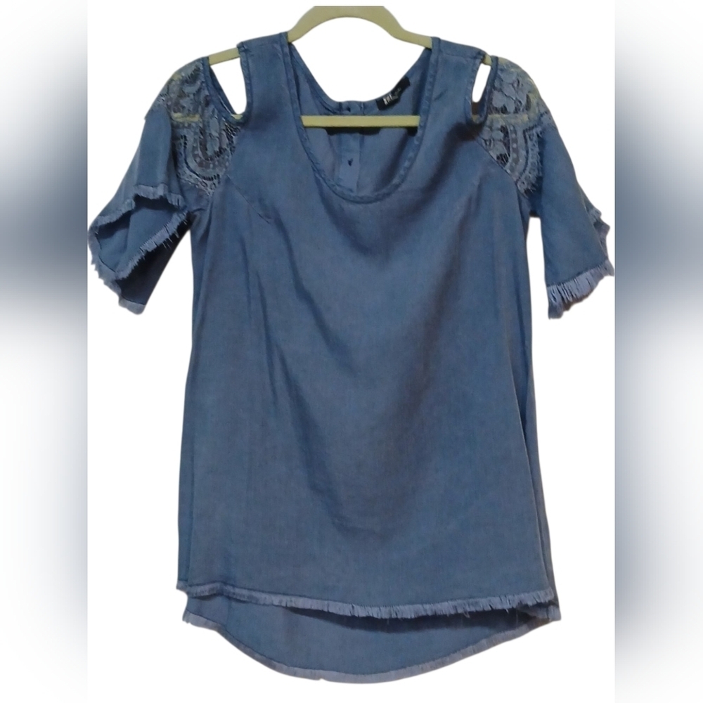 KUT- NWOT Blue Cold Shoulder Blouse W/Fringe Along Hem & Sleeve, Matching Lace. - Picture 6 of 10